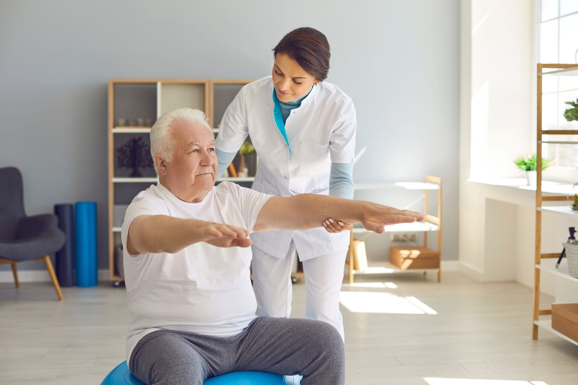 How does vestibular rehabilitation help in improving balance and reducing dizziness?